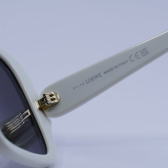 Loewe LW40134U 25A Sunglasses Ivory Square Frame, Smoke Lenses - Picture 7 of 10